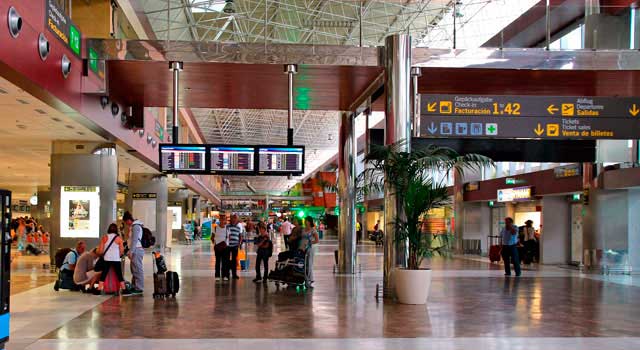 92% of the passenger traffic at Tenerife South Airport is touristic. 