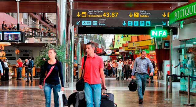 Tenerife South–Reina Sofía Airport has a single passenger terminal.